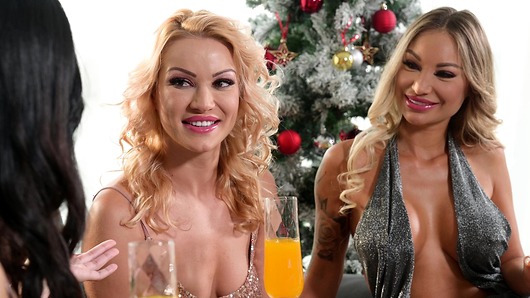 Cherry Kiss, May Thai and Monika Fox